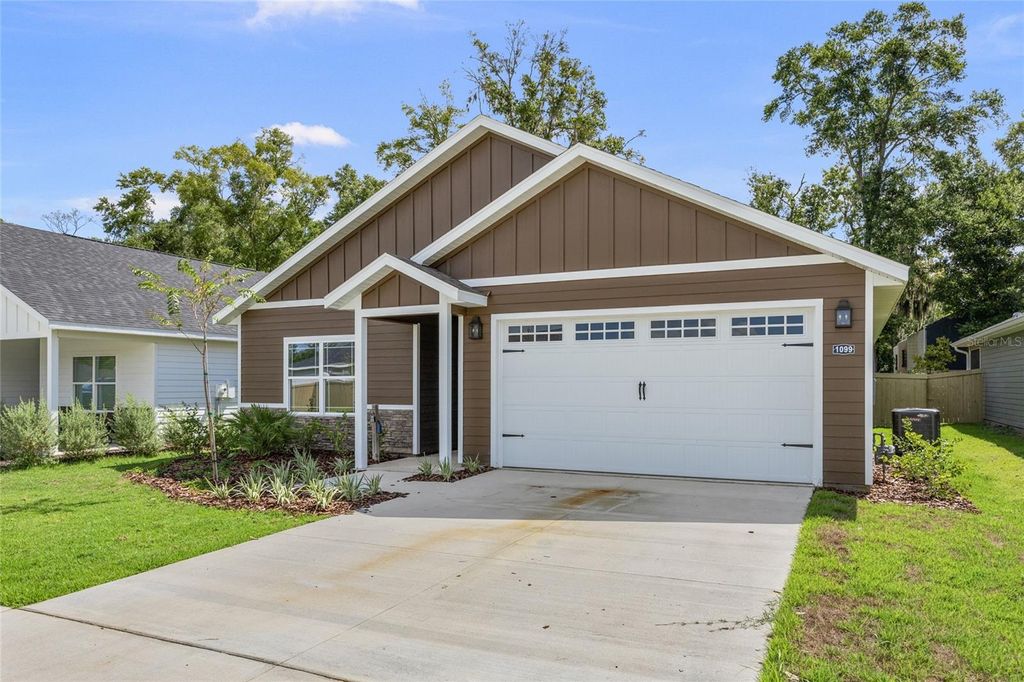 Photo of 1099 SW 66th Terrace, Gainesville, FL 32607 (MLS # GC520540)