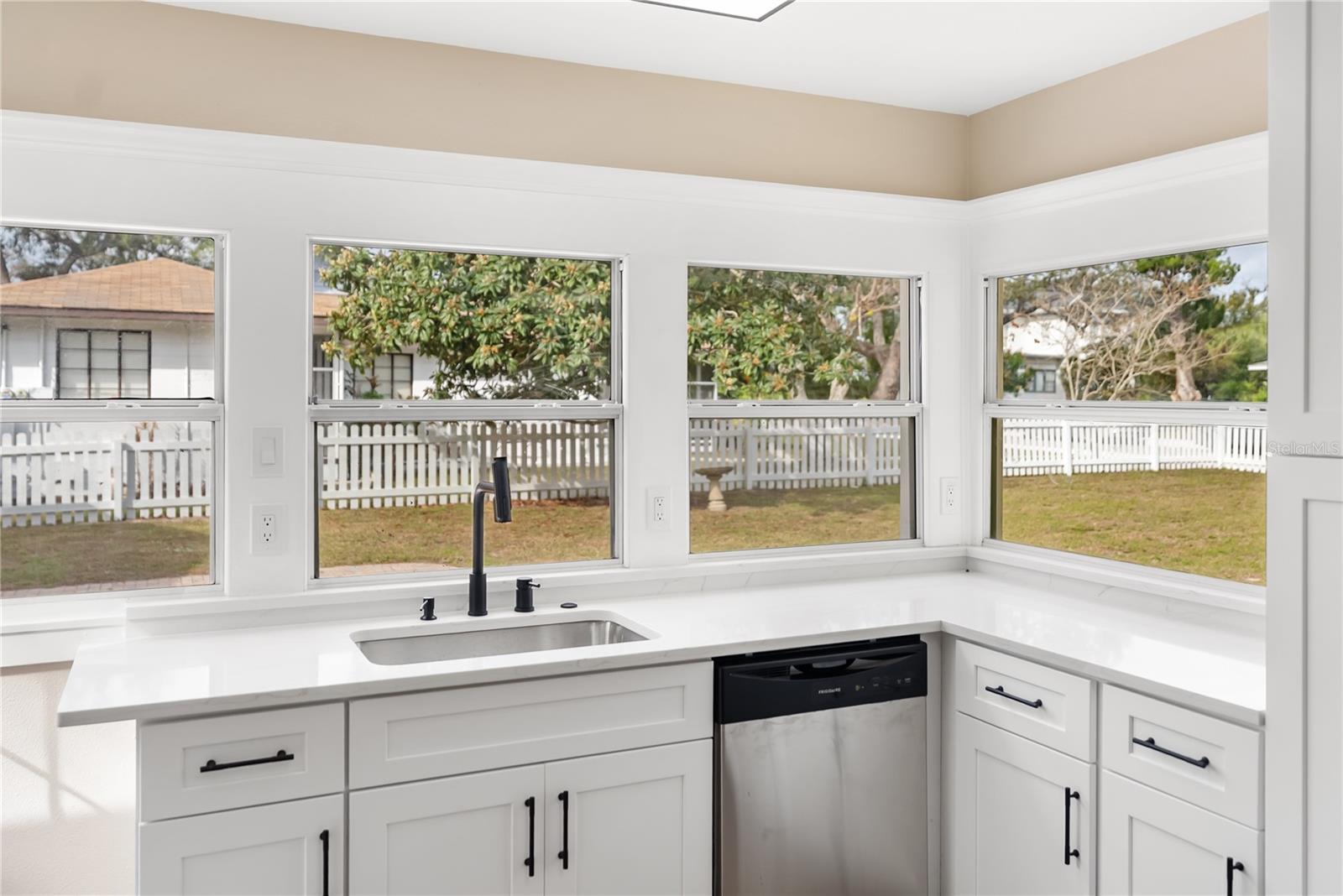 BAY VIEW PARK - Residential