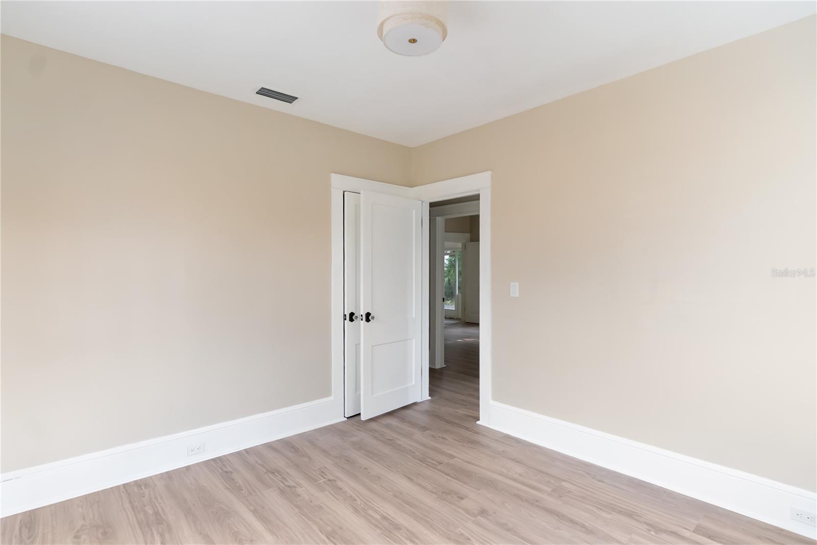 BAY VIEW PARK - Residential