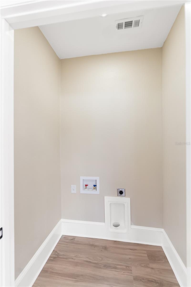 BAY VIEW PARK - Residential