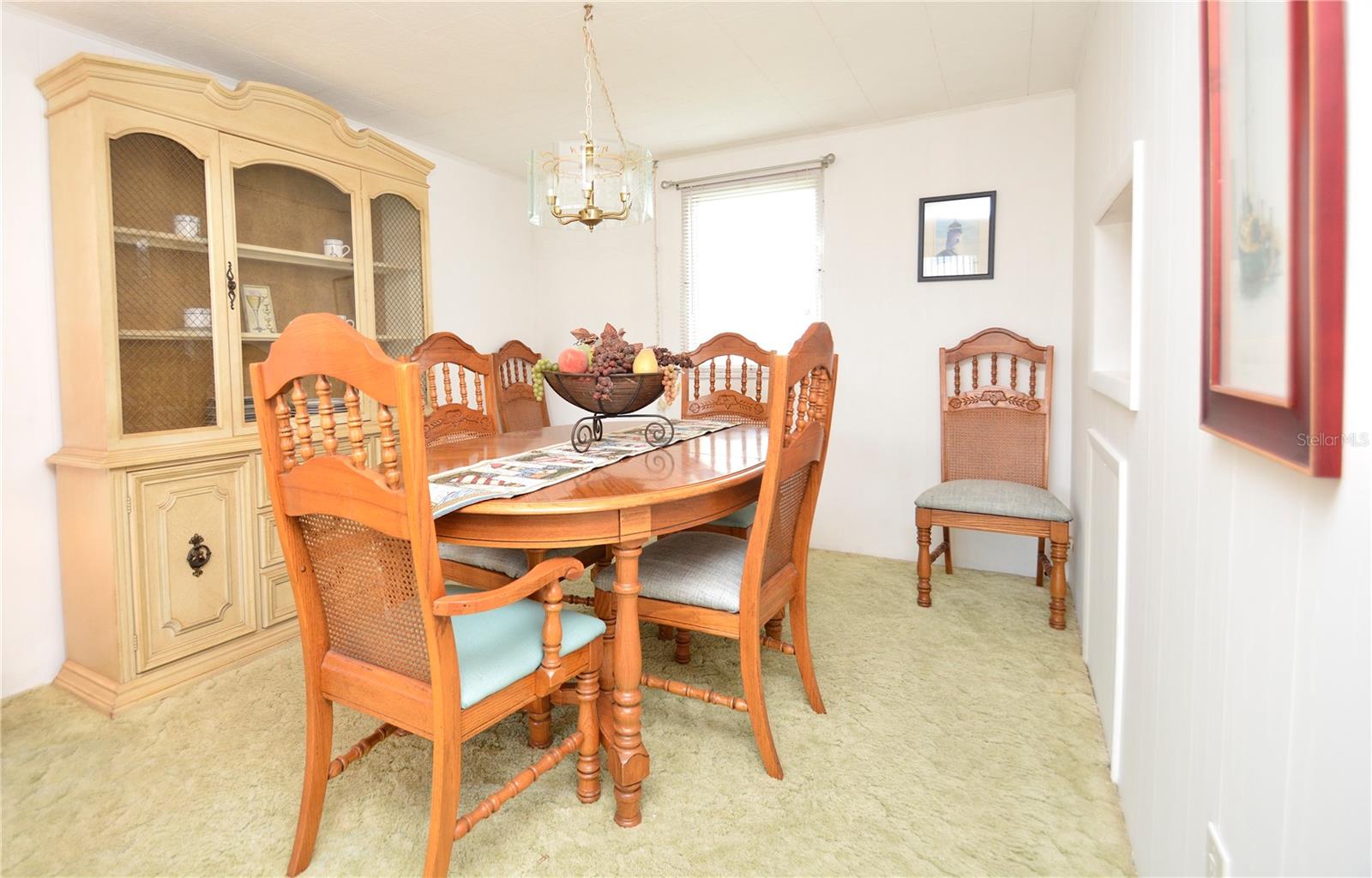 COUNTRY CLUB ESTATES - Residential