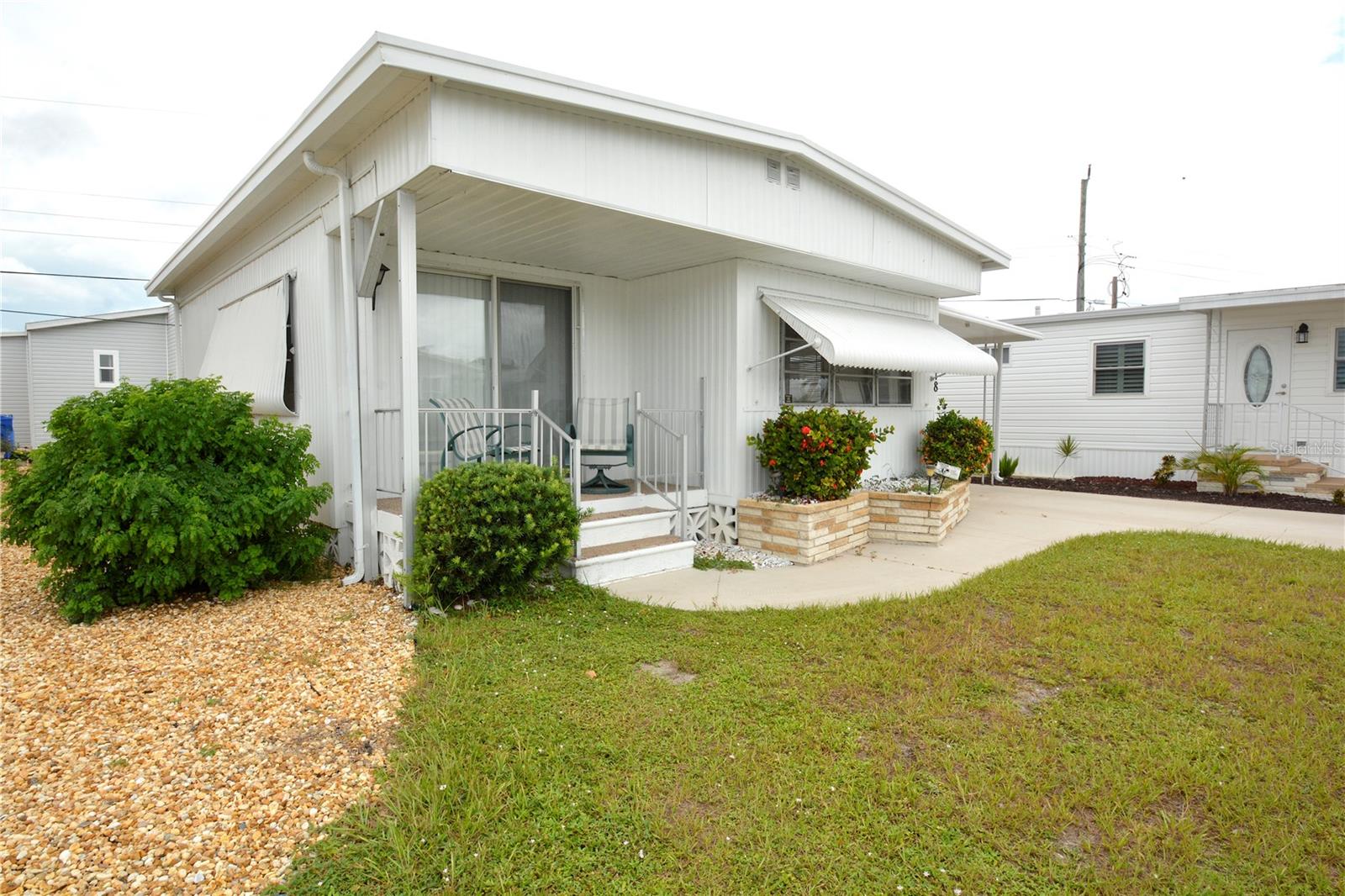 718 S GREEN CIRCLE