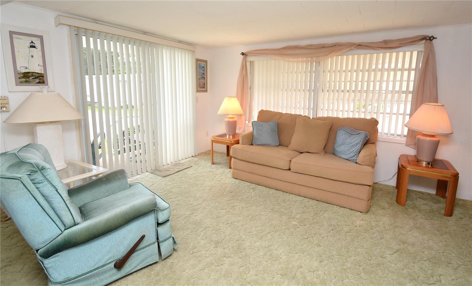 COUNTRY CLUB ESTATES - Residential