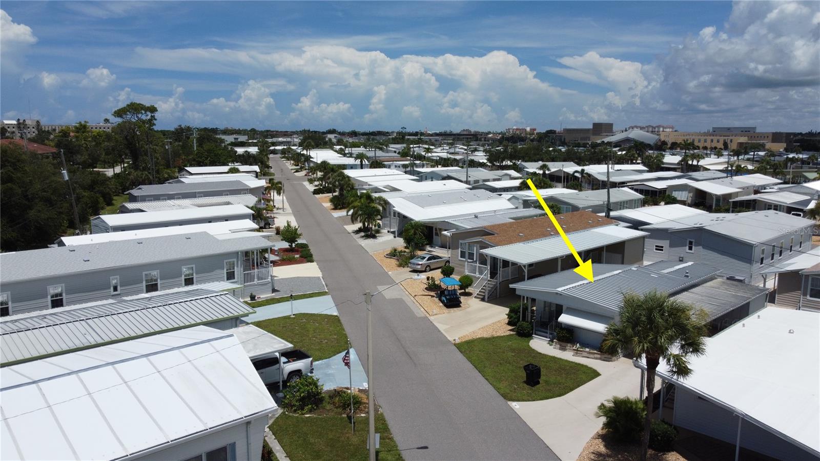 COUNTRY CLUB ESTATES - Residential