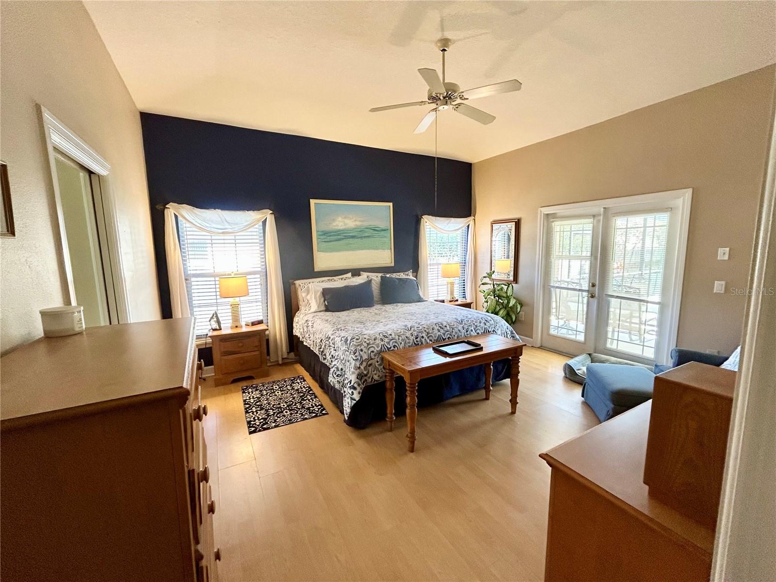 MEADOWCREST - Residential