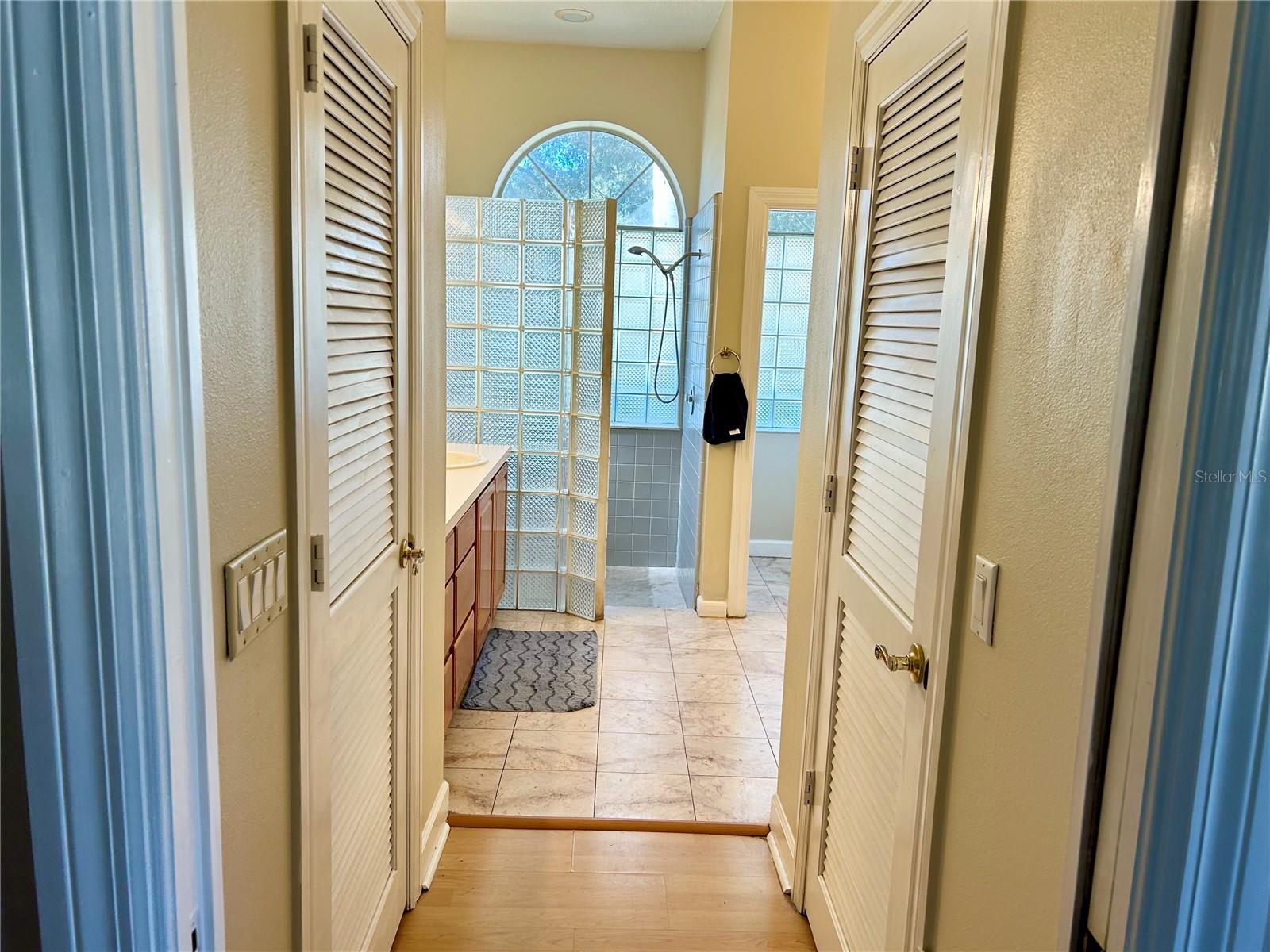 MEADOWCREST - Residential