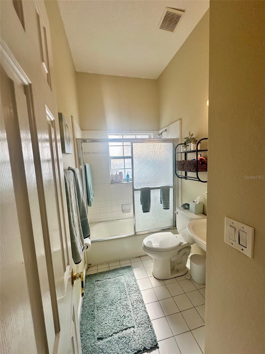 MEADOWCREST - Residential