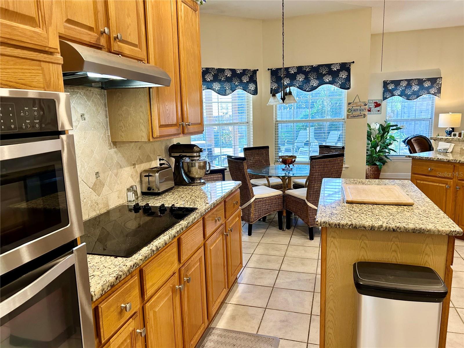 MEADOWCREST - Residential