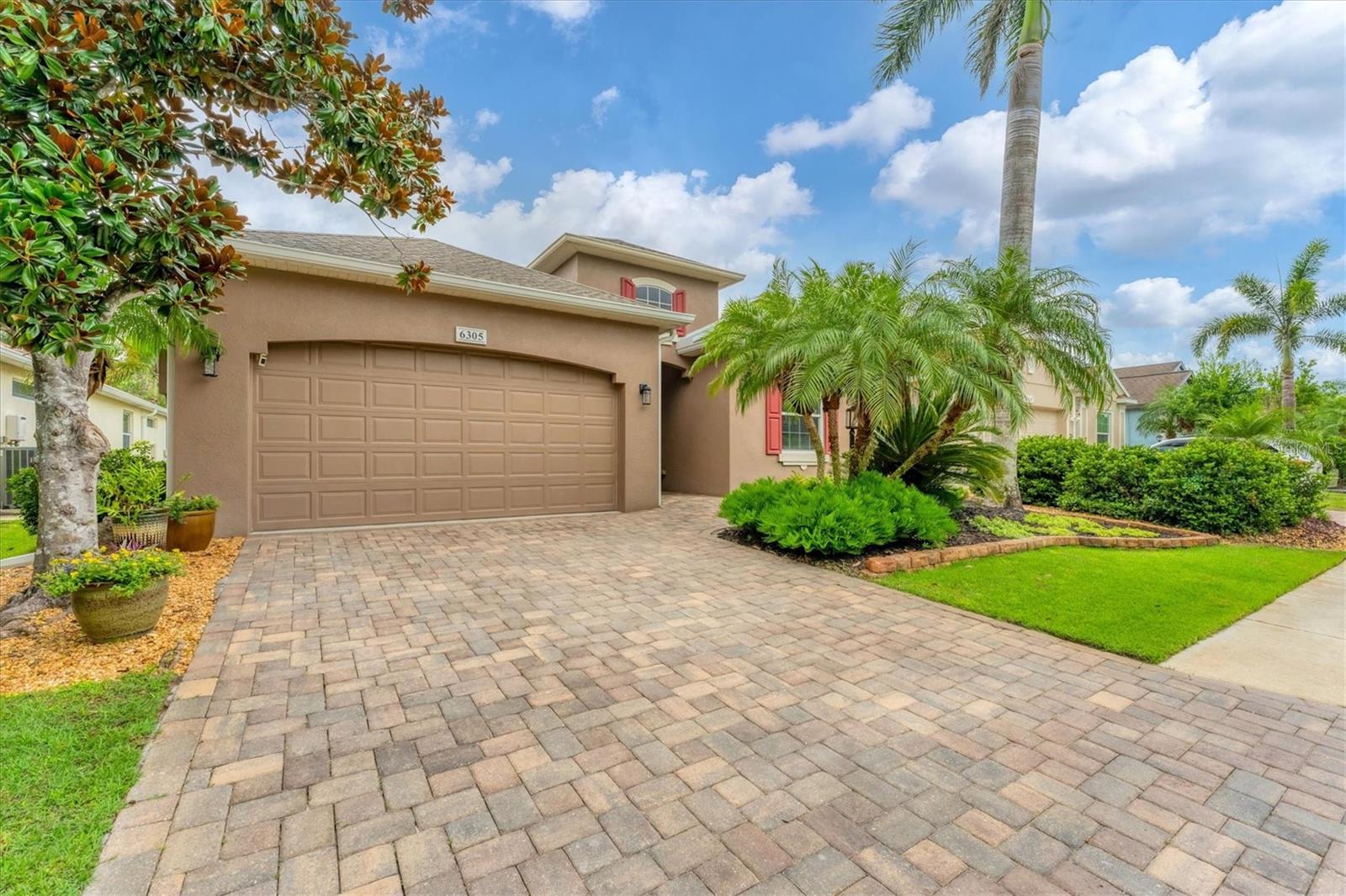 6305 GOLDEN EYE GLEN