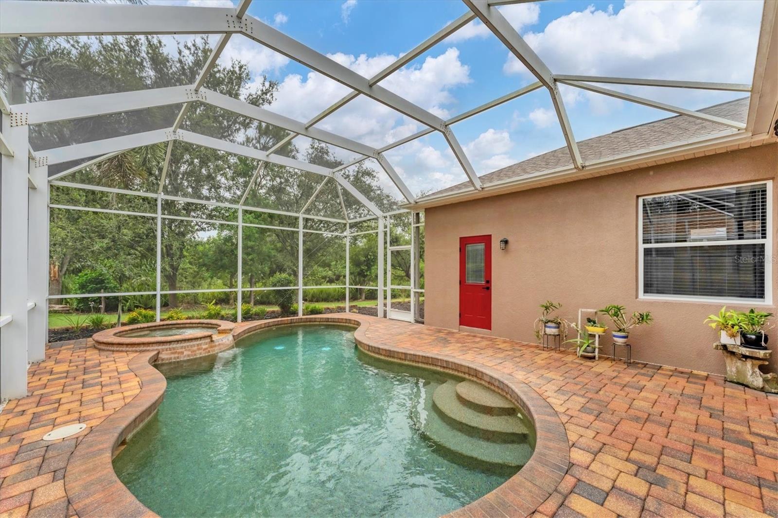 6305 GOLDEN EYE GLEN