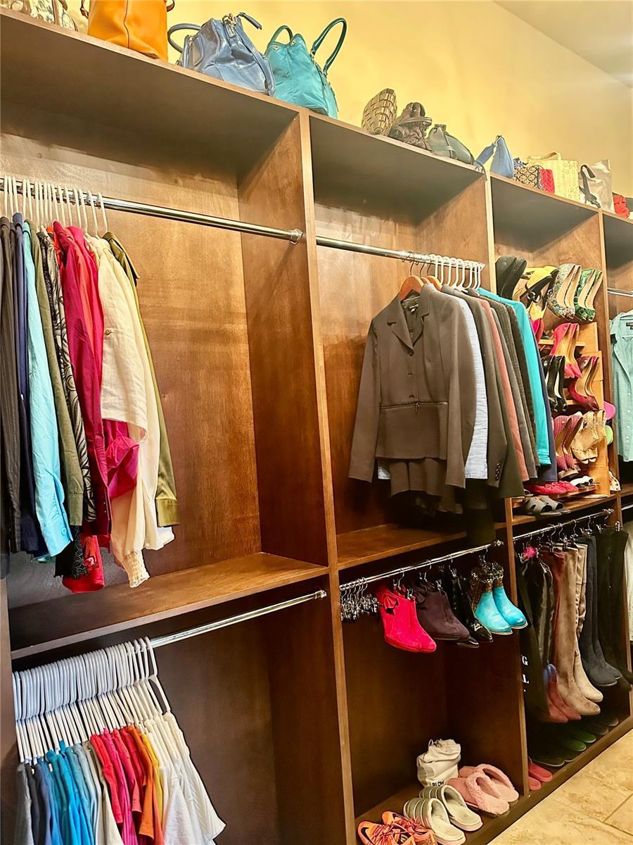 SANCTUARY PH 02 - Residential