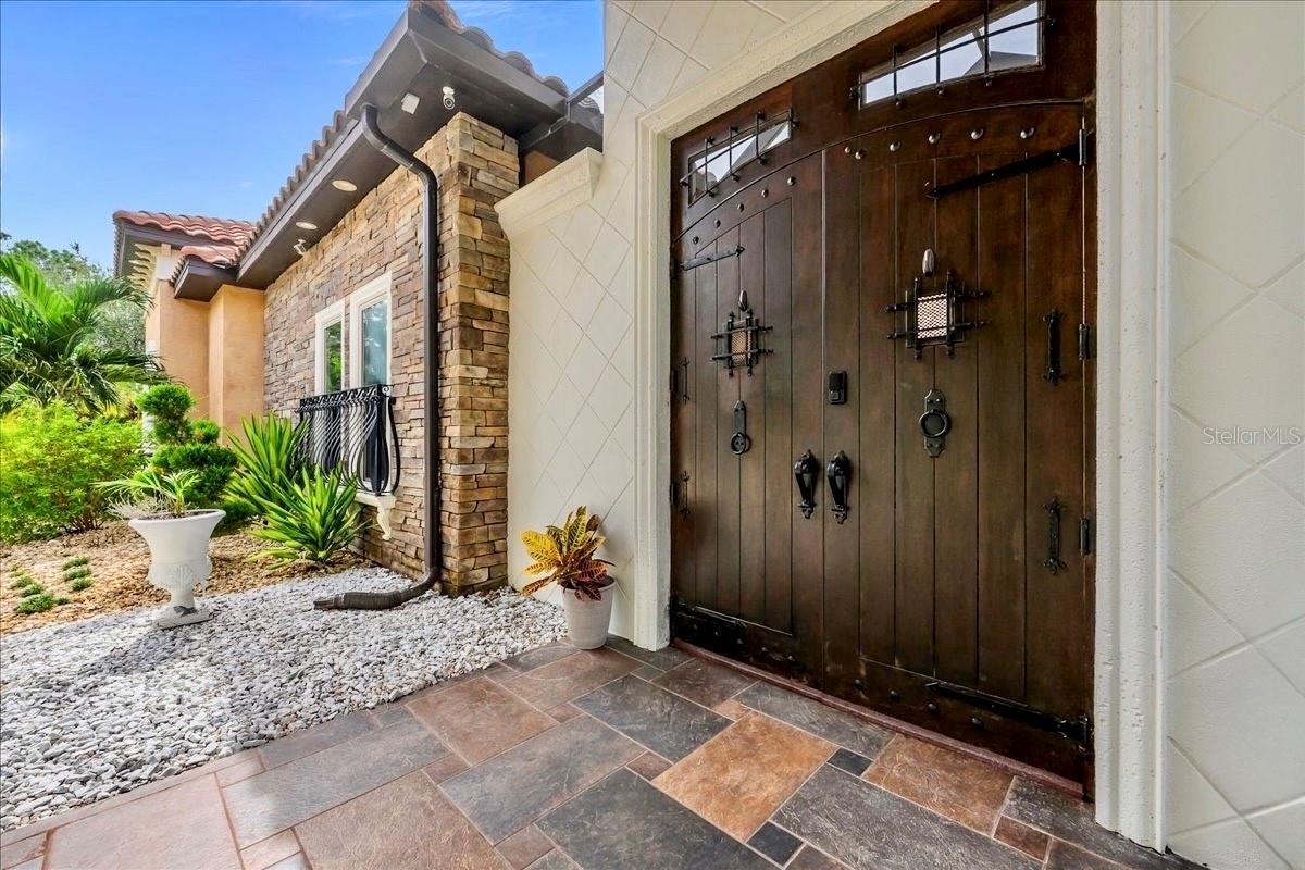 SANCTUARY PH 02 - Residential