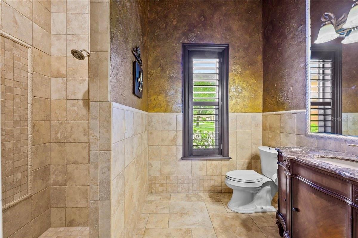 SANCTUARY PH 02 - Residential