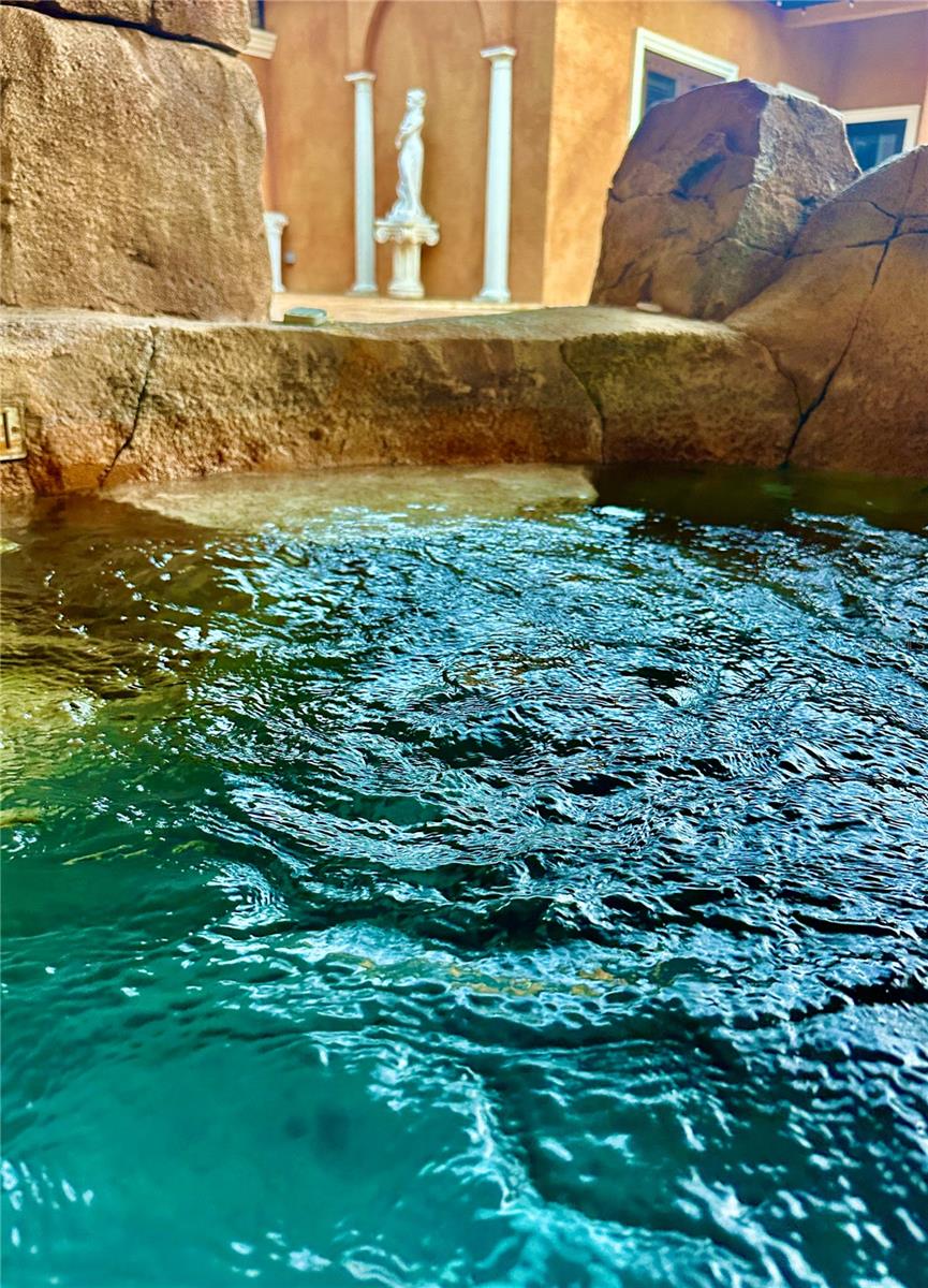 SANCTUARY PH 02 - Residential