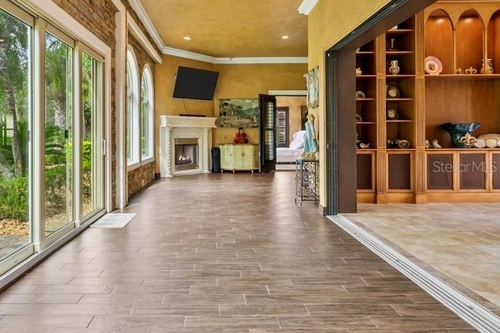 SANCTUARY PH 02 - Residential