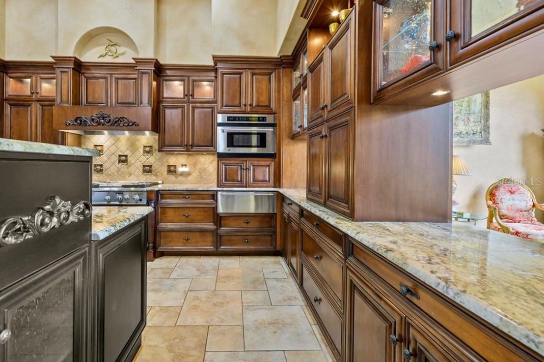 SANCTUARY PH 02 - Residential