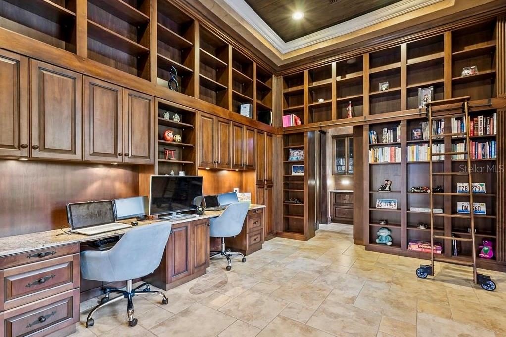 SANCTUARY PH 02 - Residential