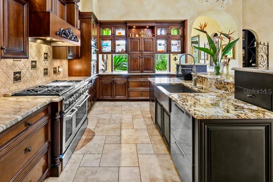 SANCTUARY PH 02 - Residential