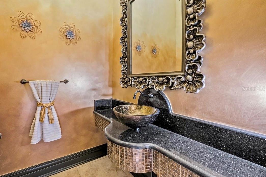 SANCTUARY PH 02 - Residential