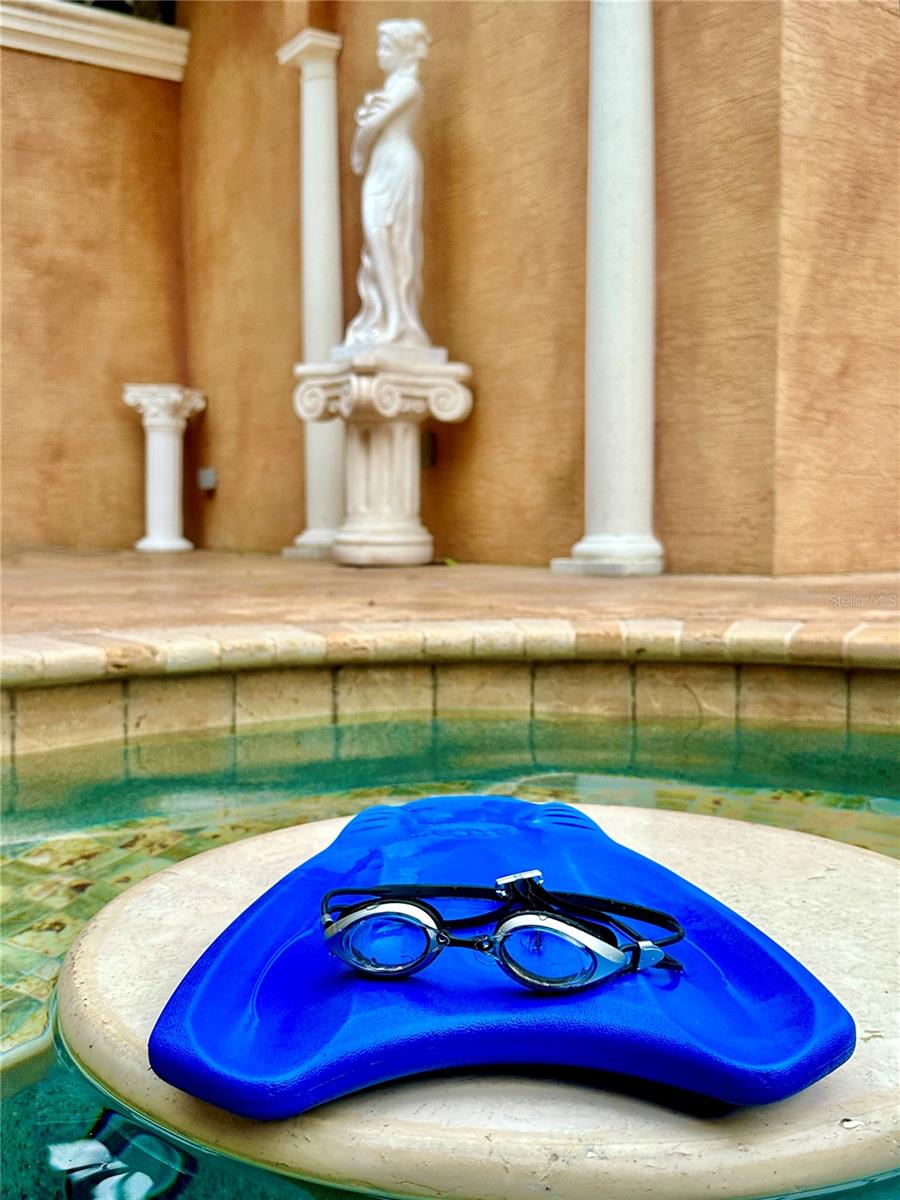 SANCTUARY PH 02 - Residential