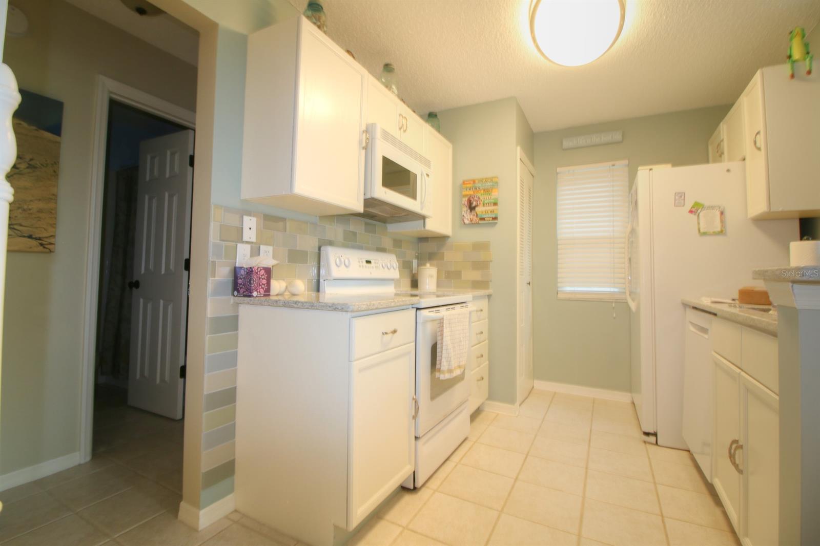 Sun Beach Club Condo Ph 01-03 - Residential