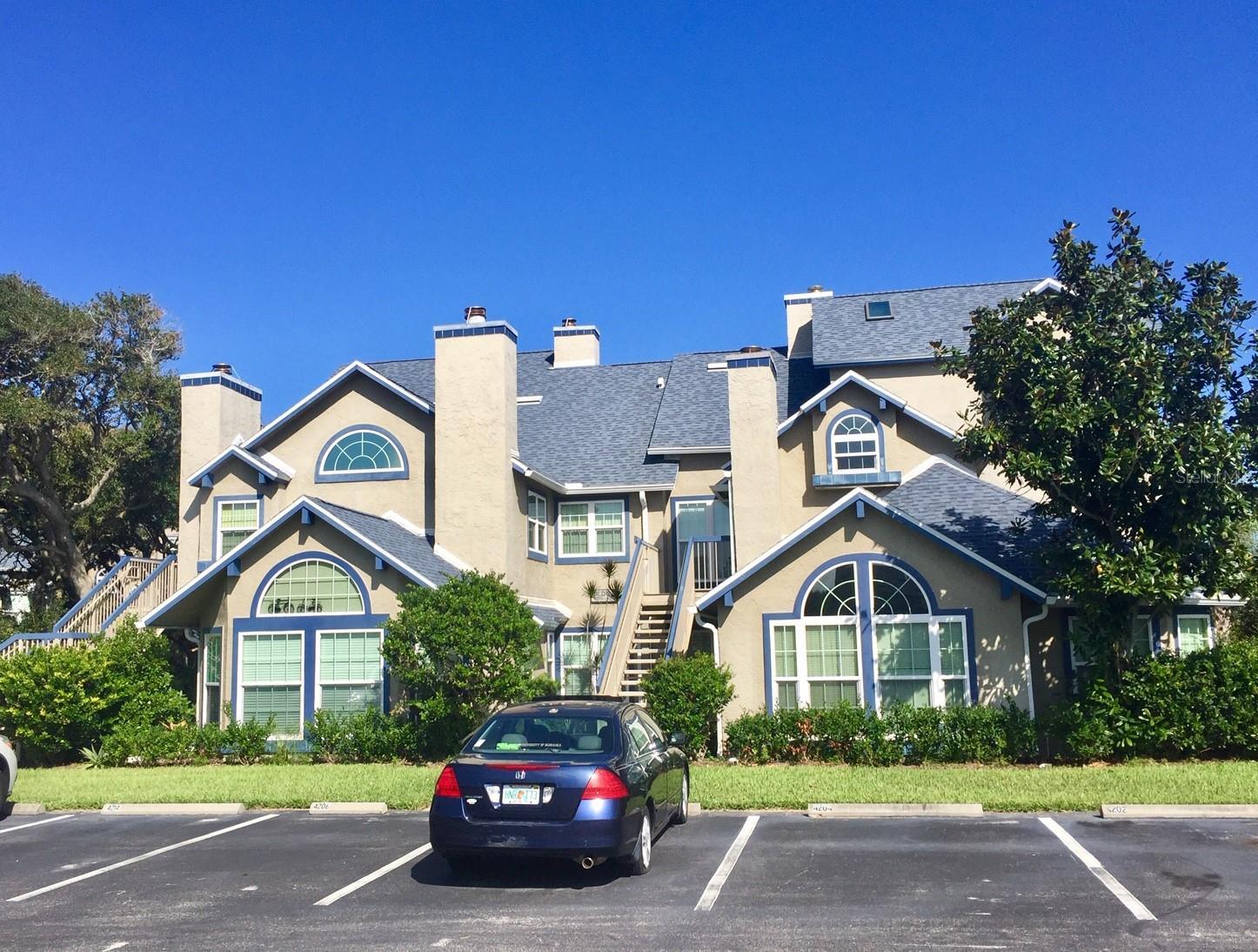 Sun Beach Club Condo Ph 01-03 - Residential