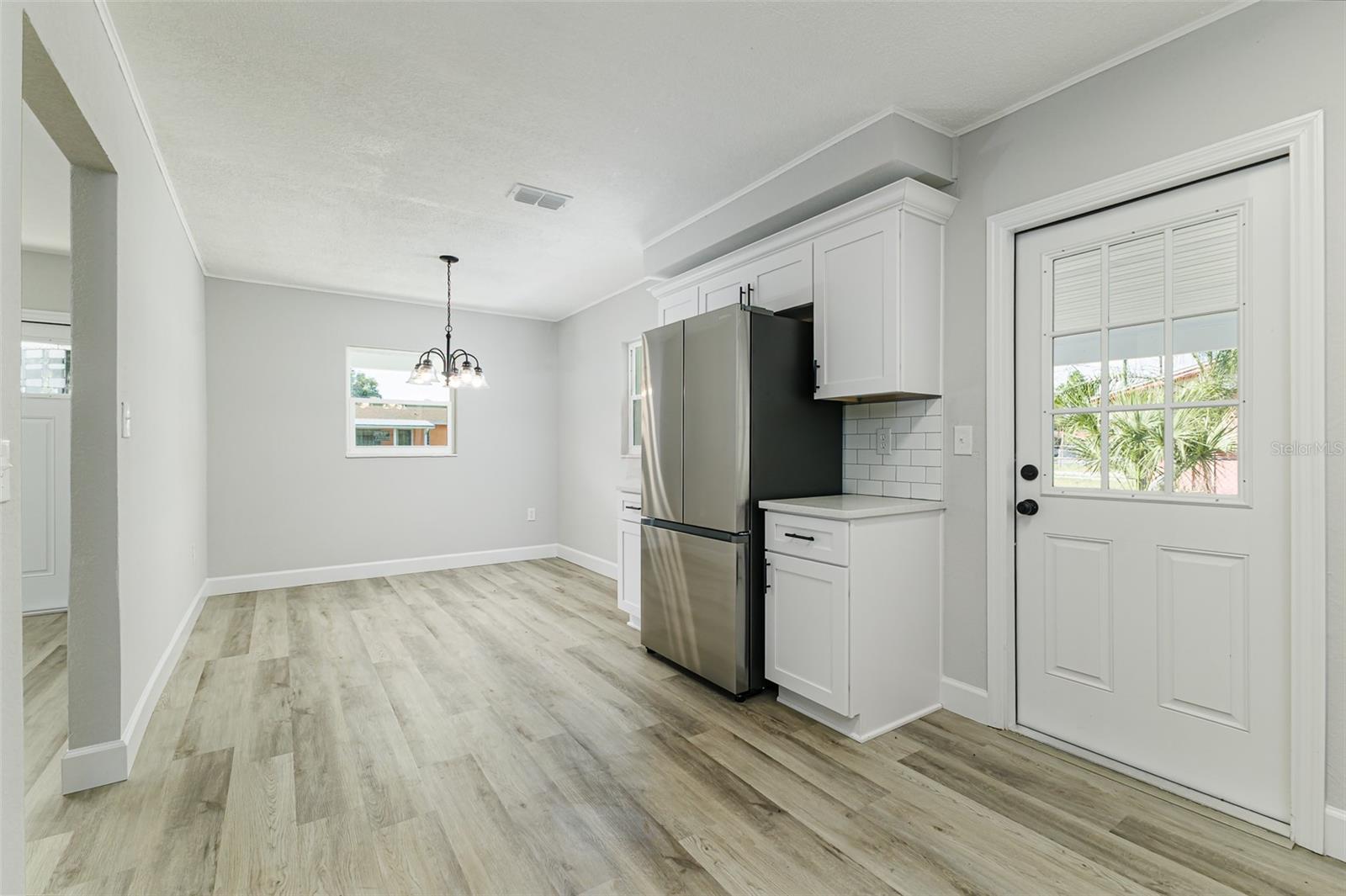 2606 HIGHLAND AVENUE
