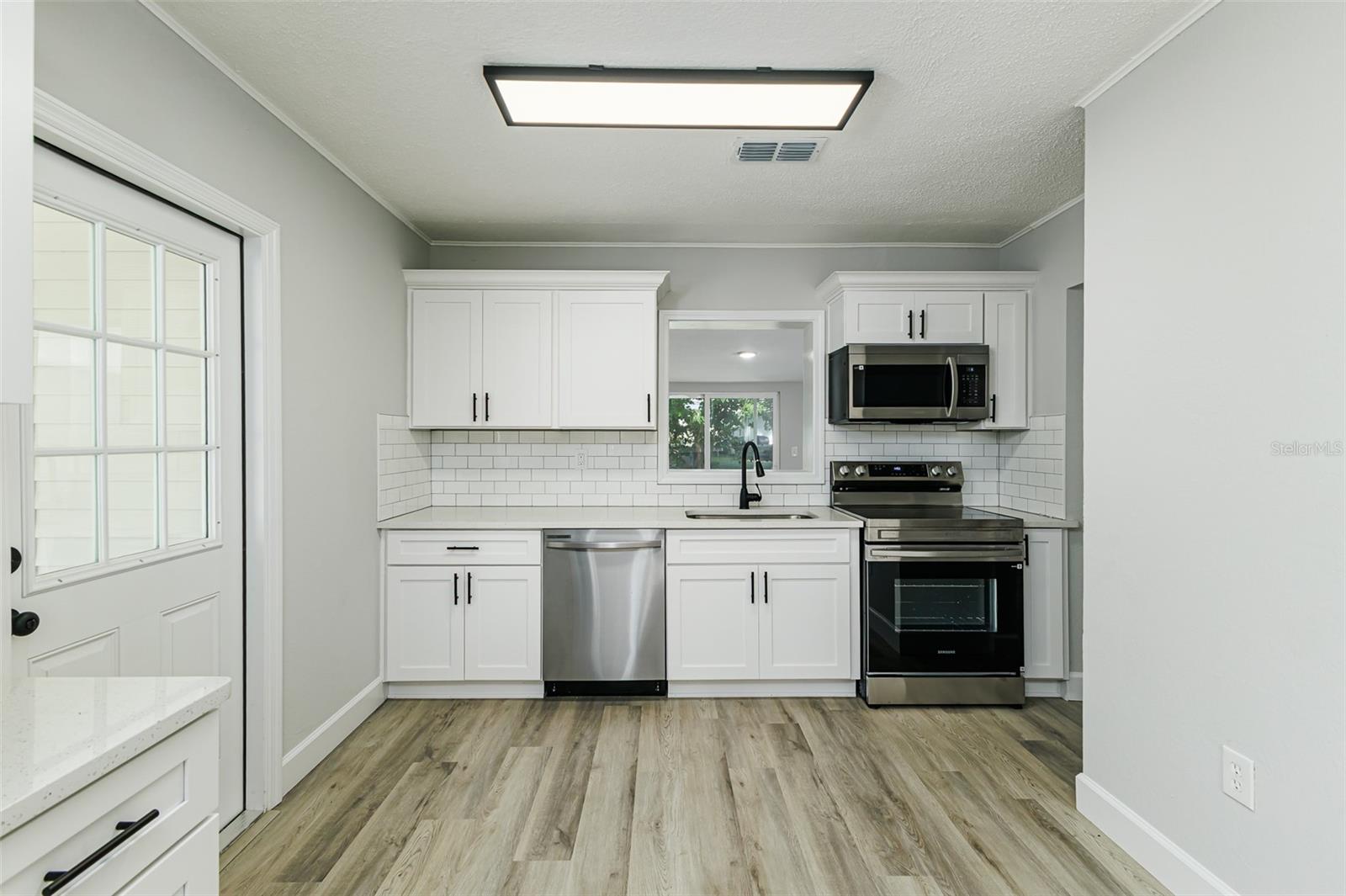 2606 HIGHLAND AVENUE