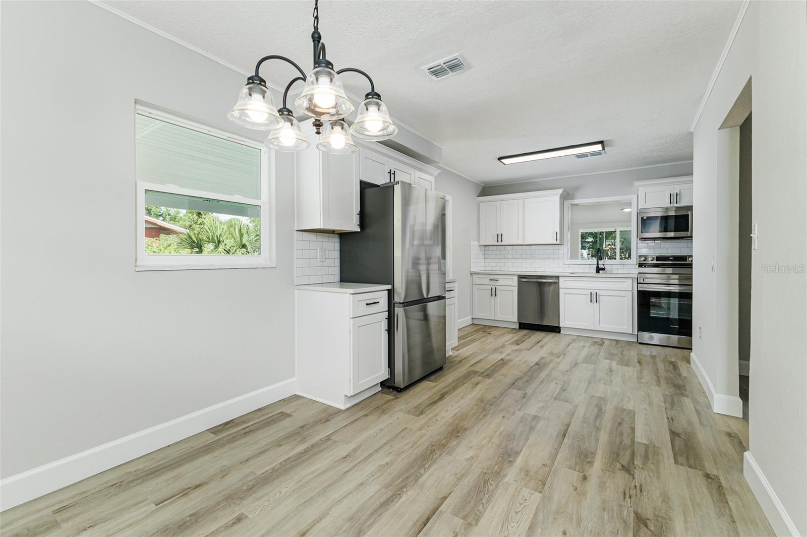 2606 HIGHLAND AVENUE