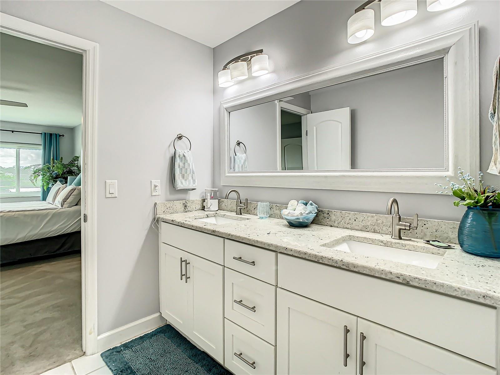 HARBOUR CLUB CONDO - Residential