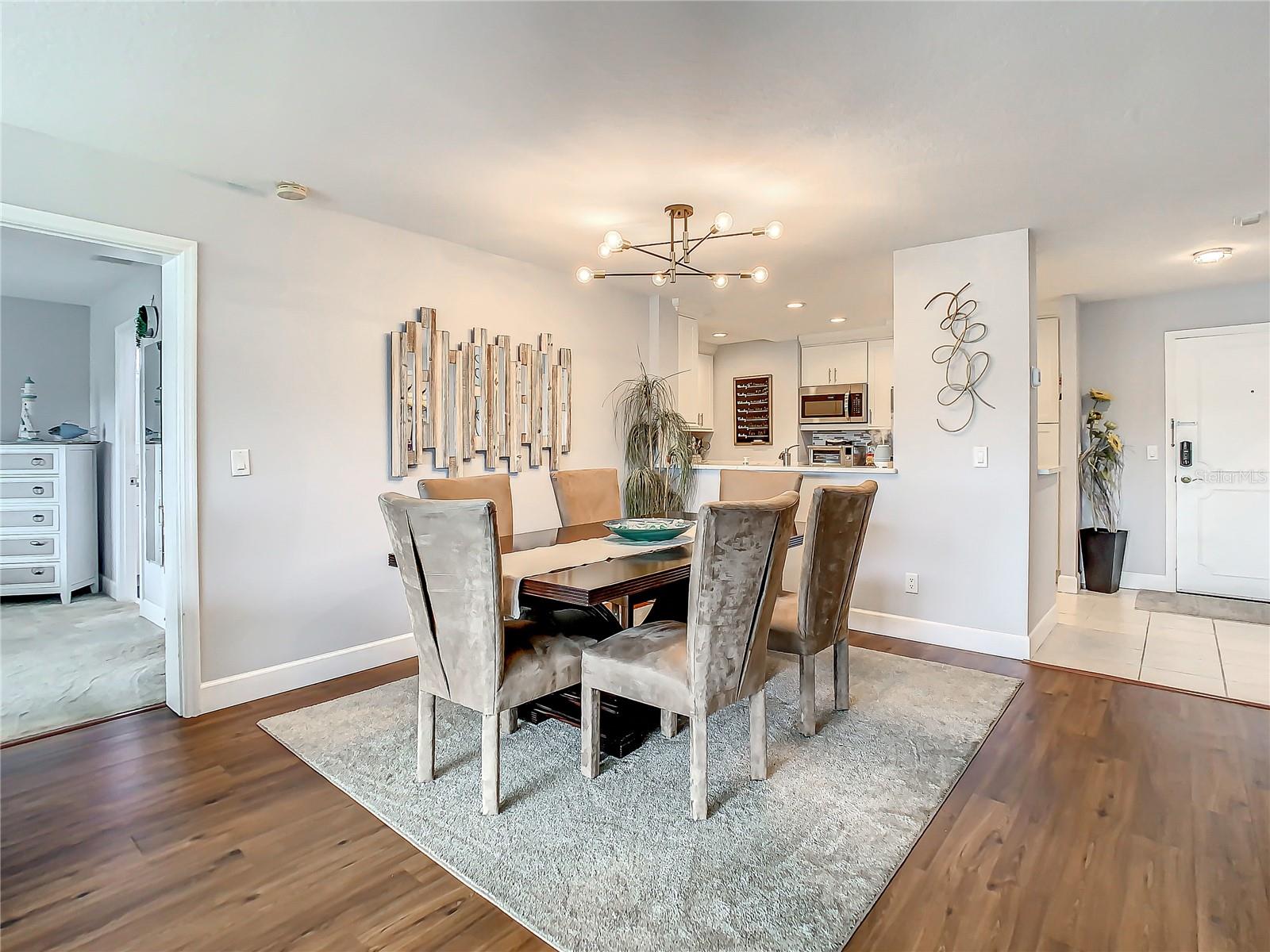 HARBOUR CLUB CONDO - Residential