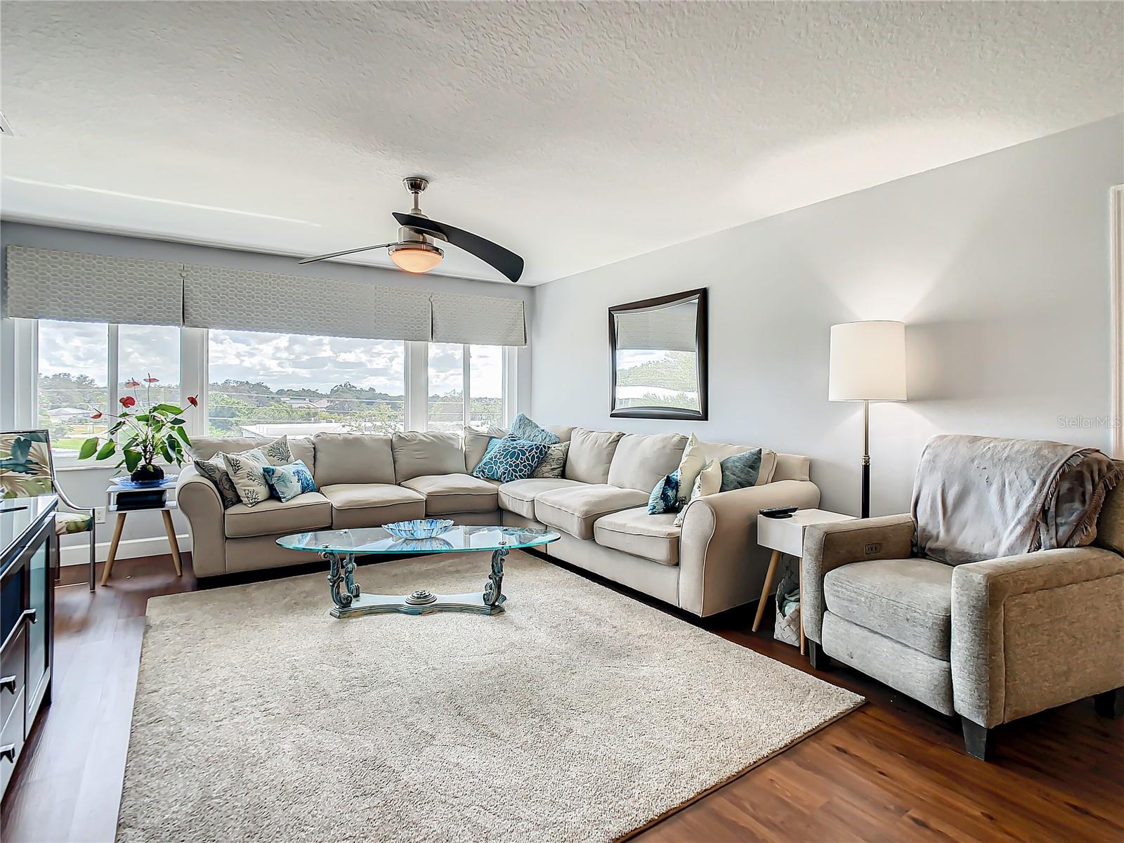 HARBOUR CLUB CONDO - Residential