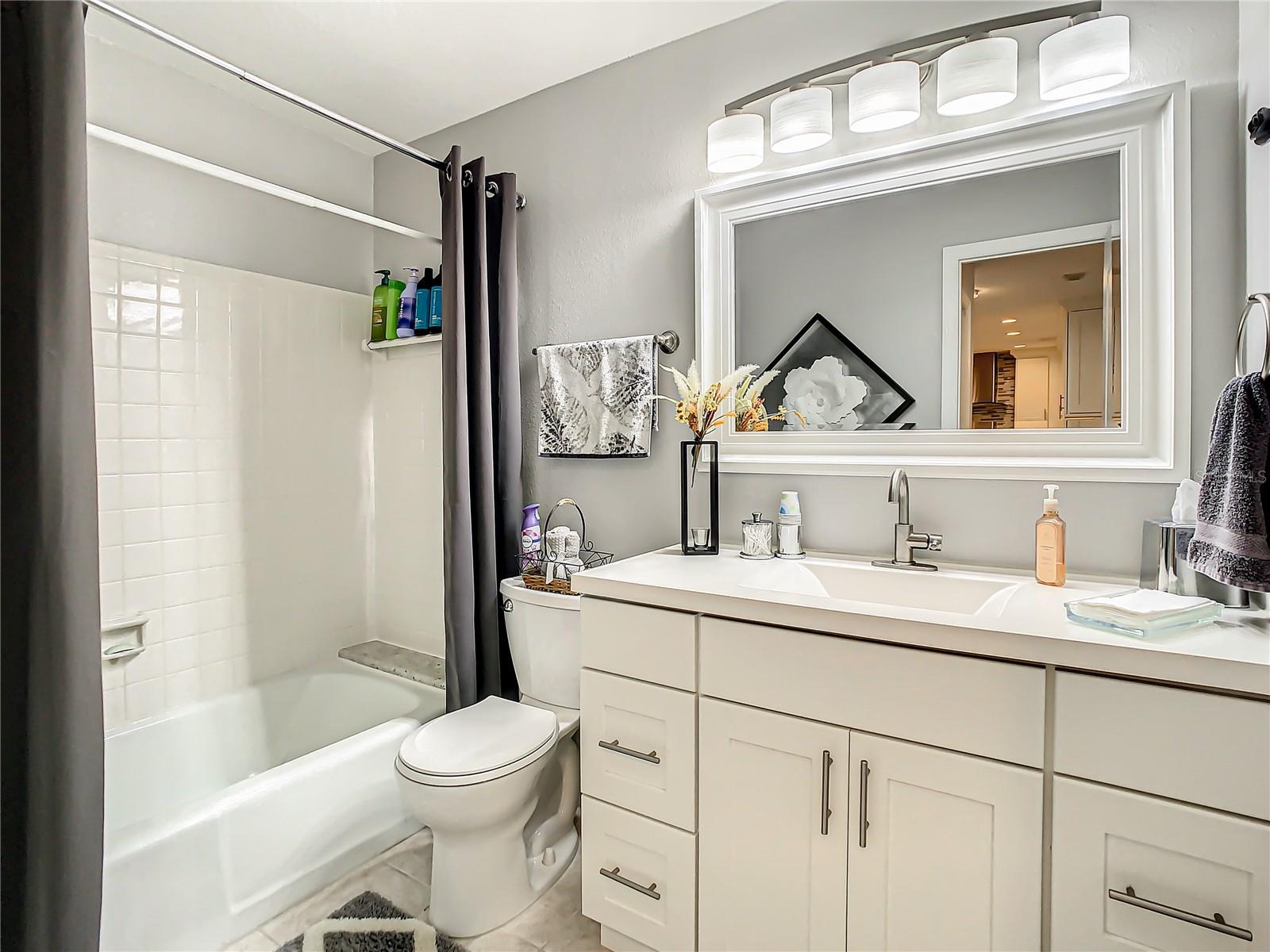 HARBOUR CLUB CONDO - Residential