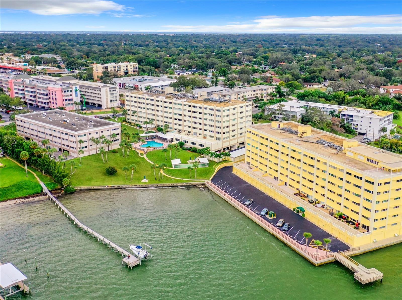 HARBOUR CLUB CONDO - Residential