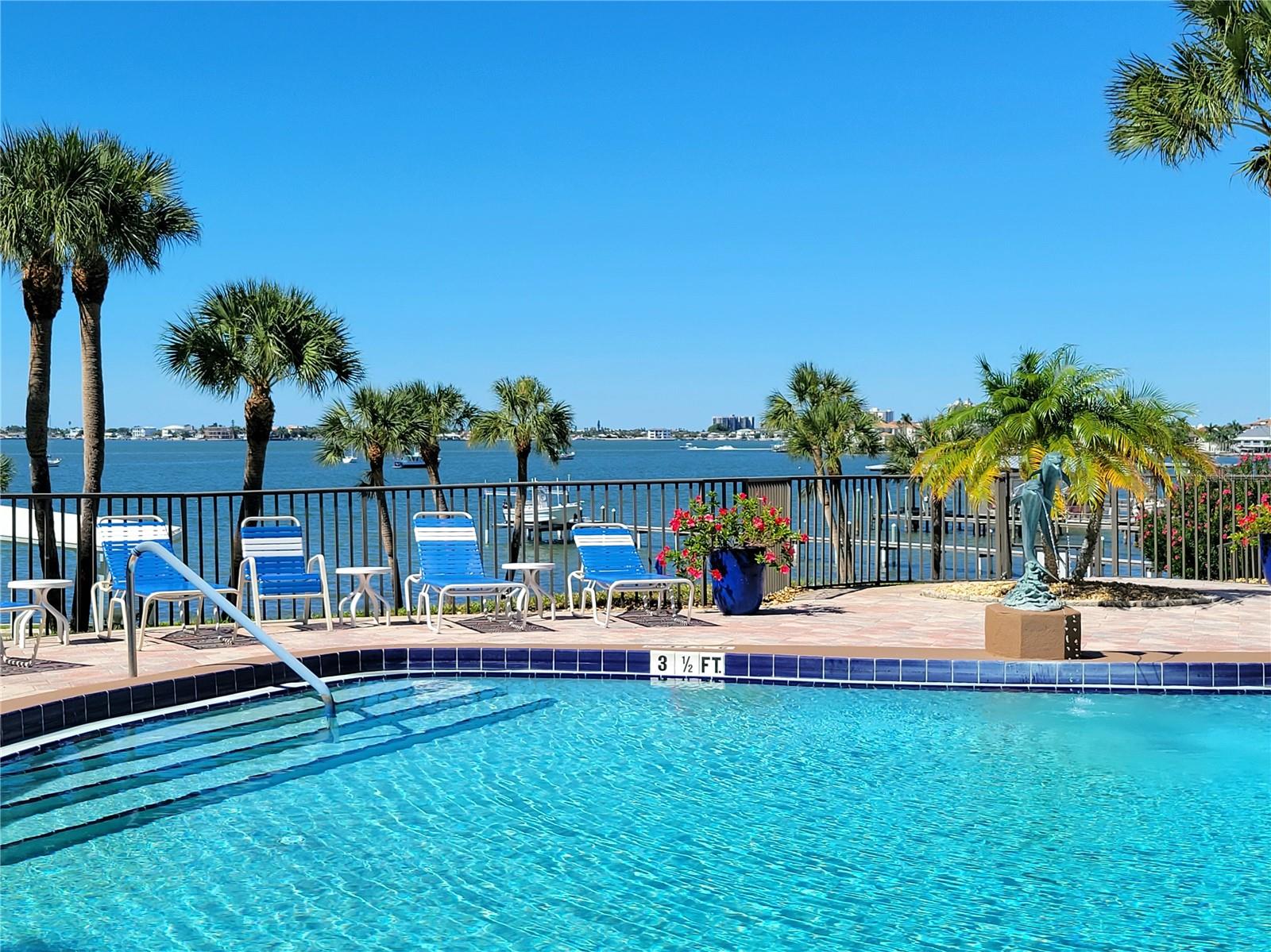 HARBOUR CLUB CONDO - Residential