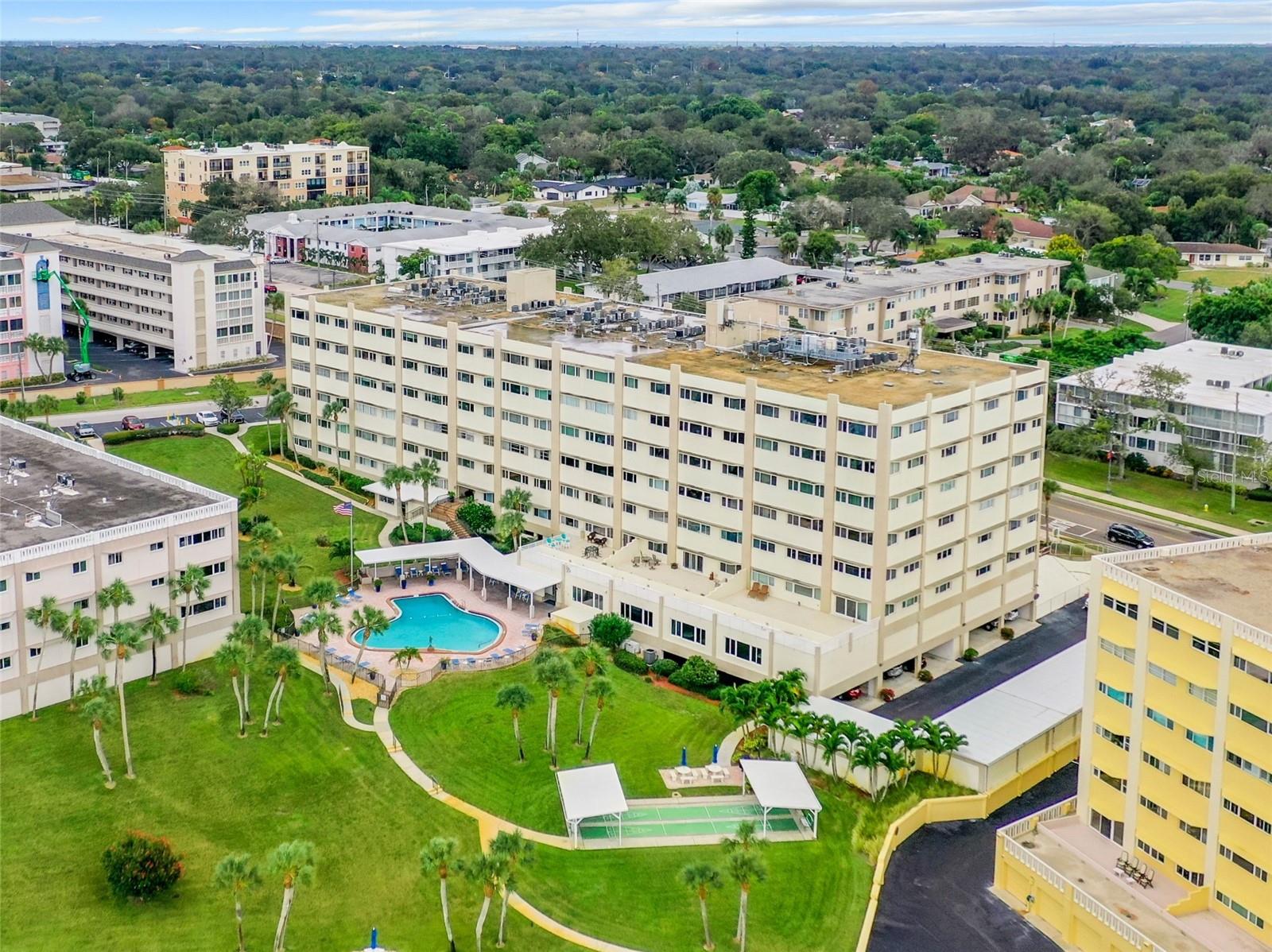 HARBOUR CLUB CONDO - Residential