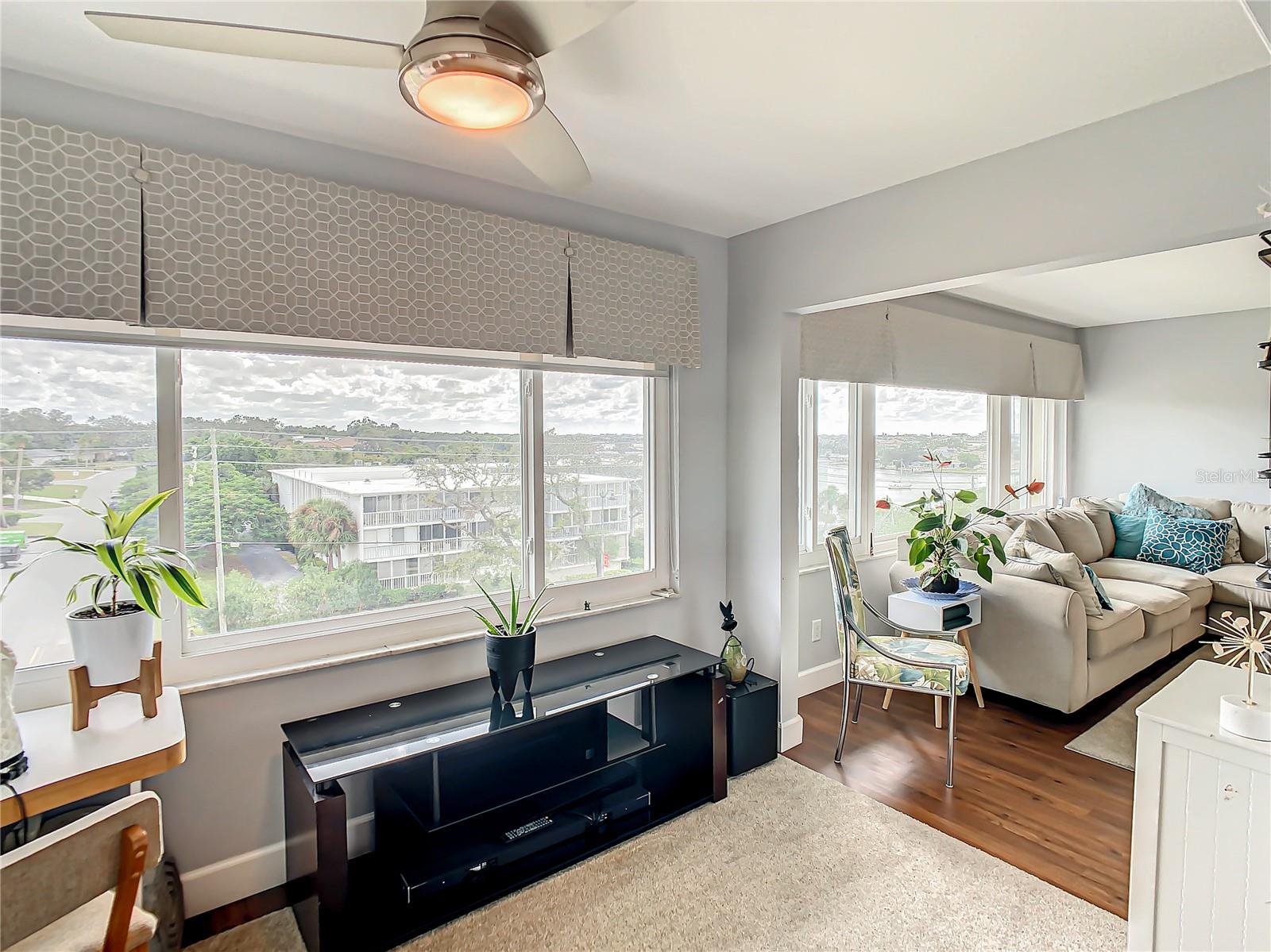 HARBOUR CLUB CONDO - Residential