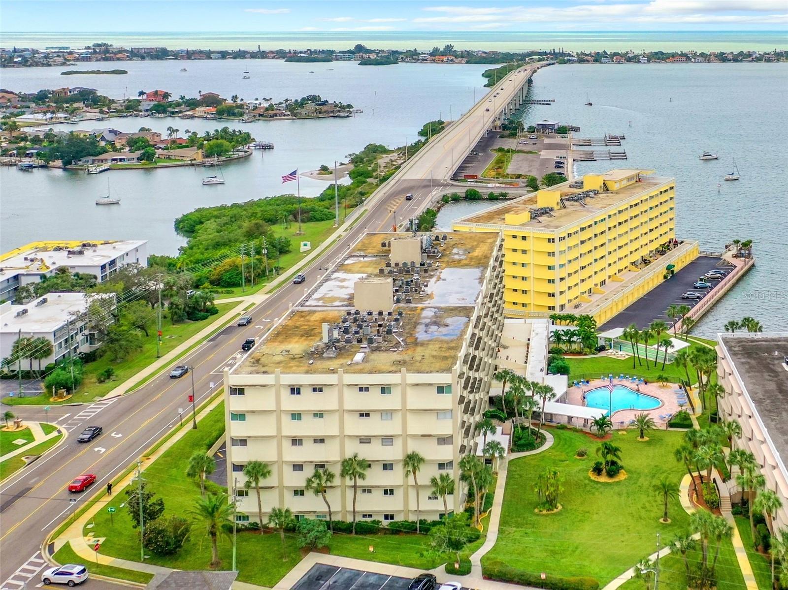 HARBOUR CLUB CONDO - Residential