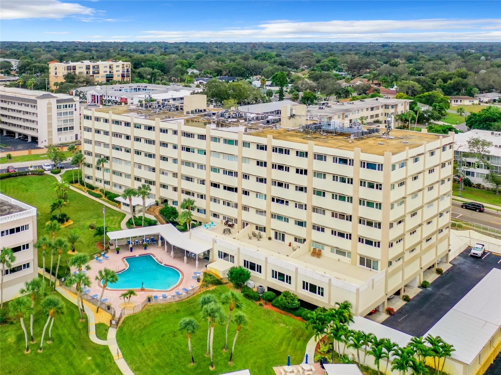 HARBOUR CLUB CONDO - Residential