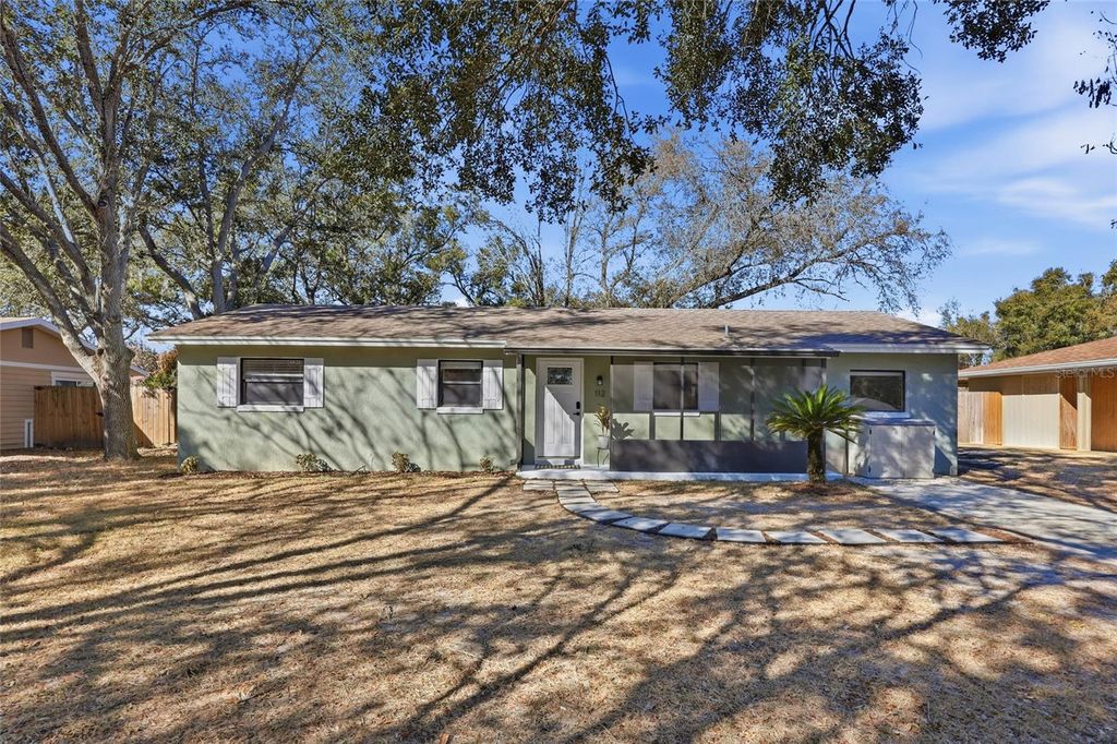 Photo of 112 Alexandria Avenue, Minneola, FL 34715 (MLS # O6378558)