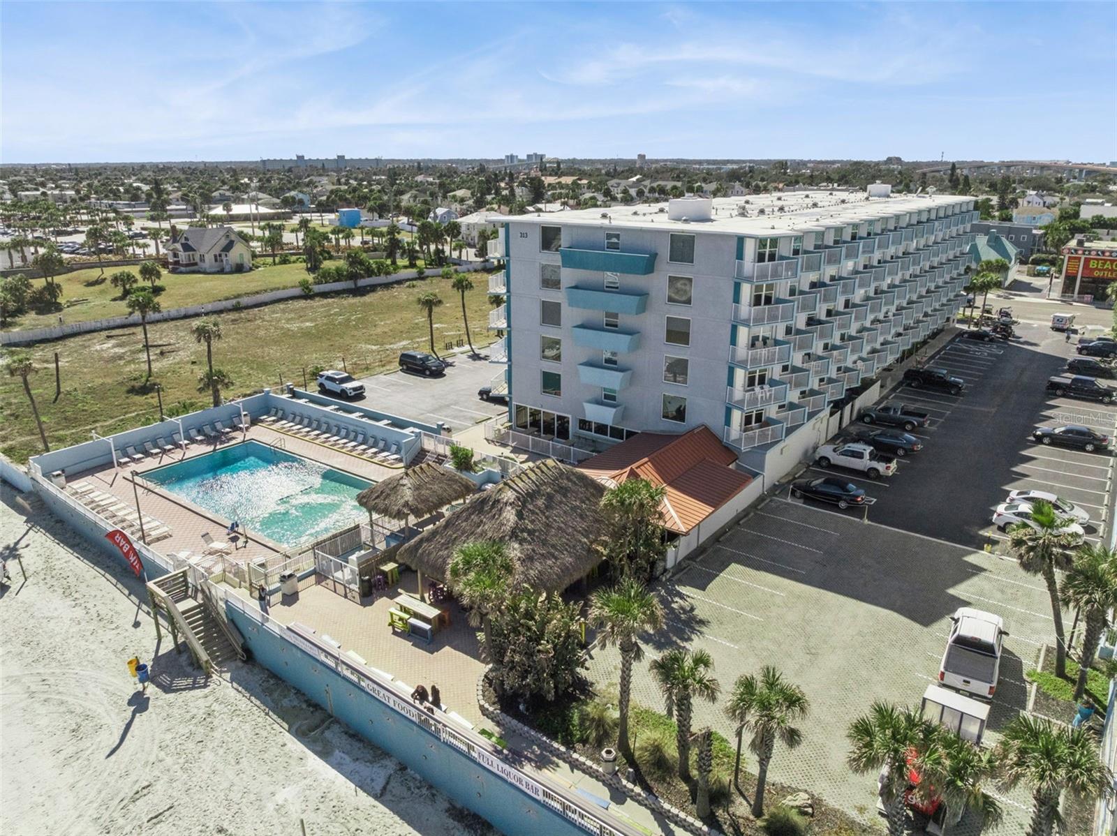 FOUNTAIN BEACH RESORT - Residential