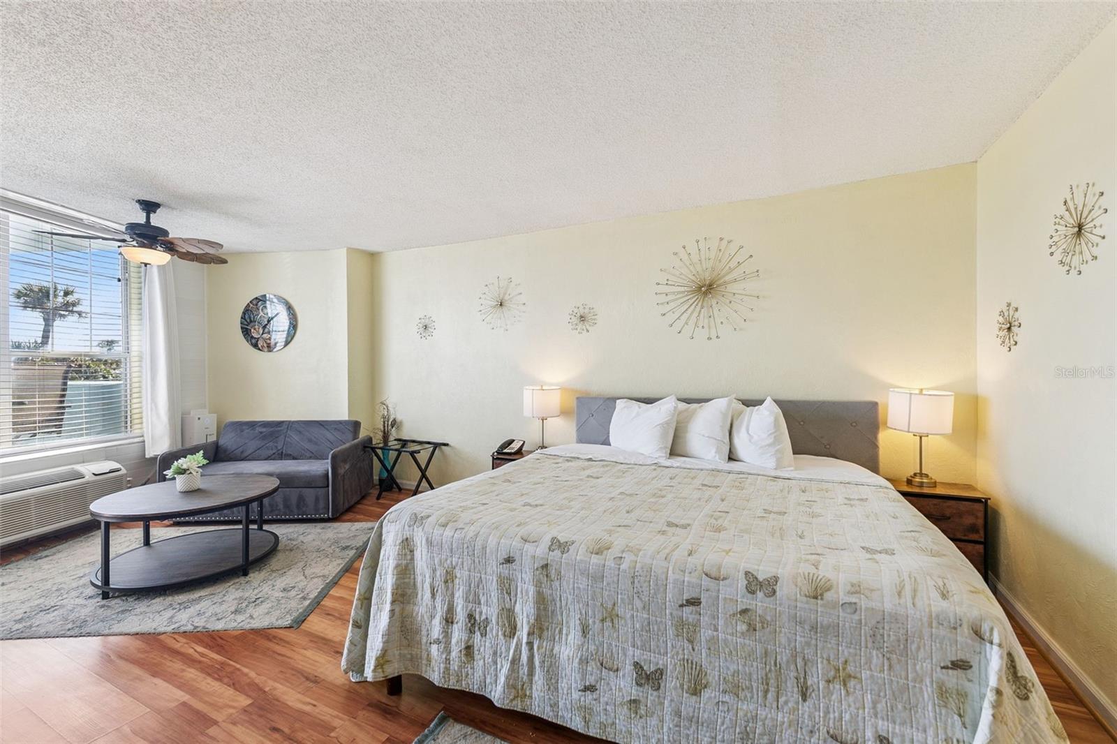 FOUNTAIN BEACH RESORT - Residential