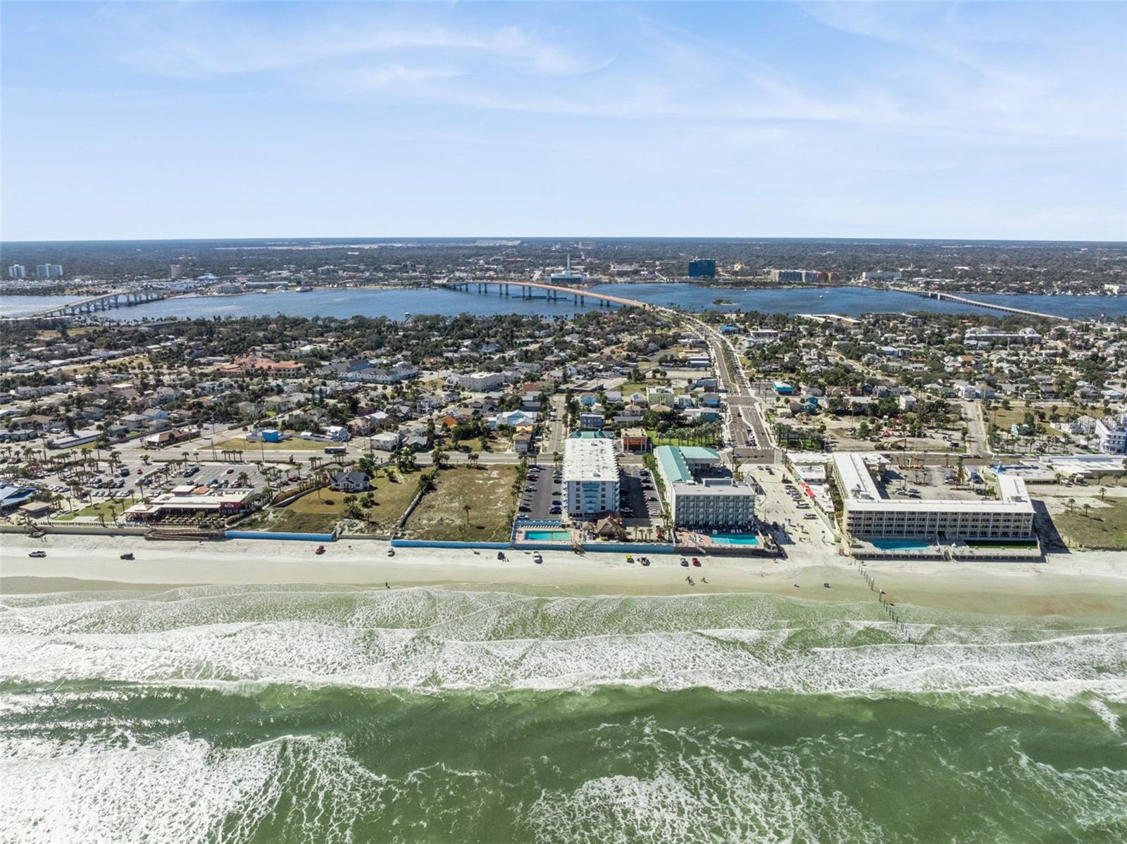 FOUNTAIN BEACH RESORT - Residential