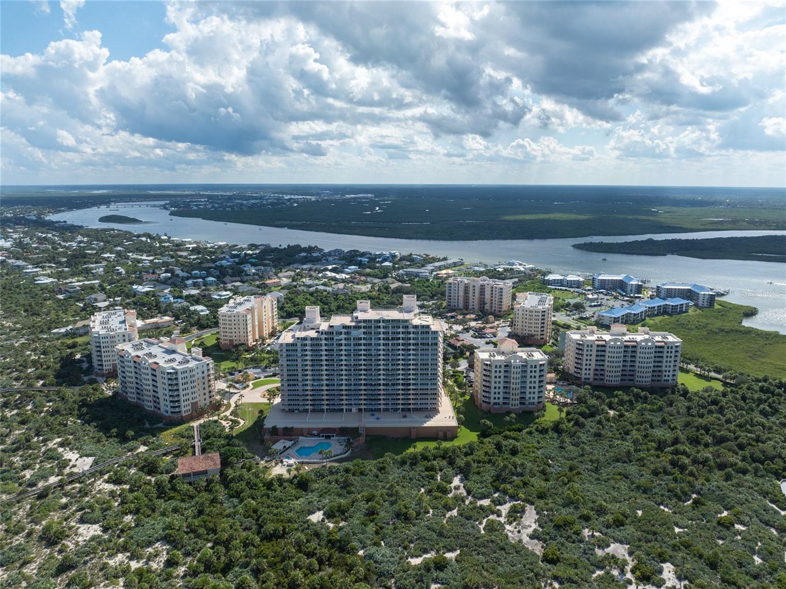 PALMS AT MINORCA PH 01 CONDO - Residential