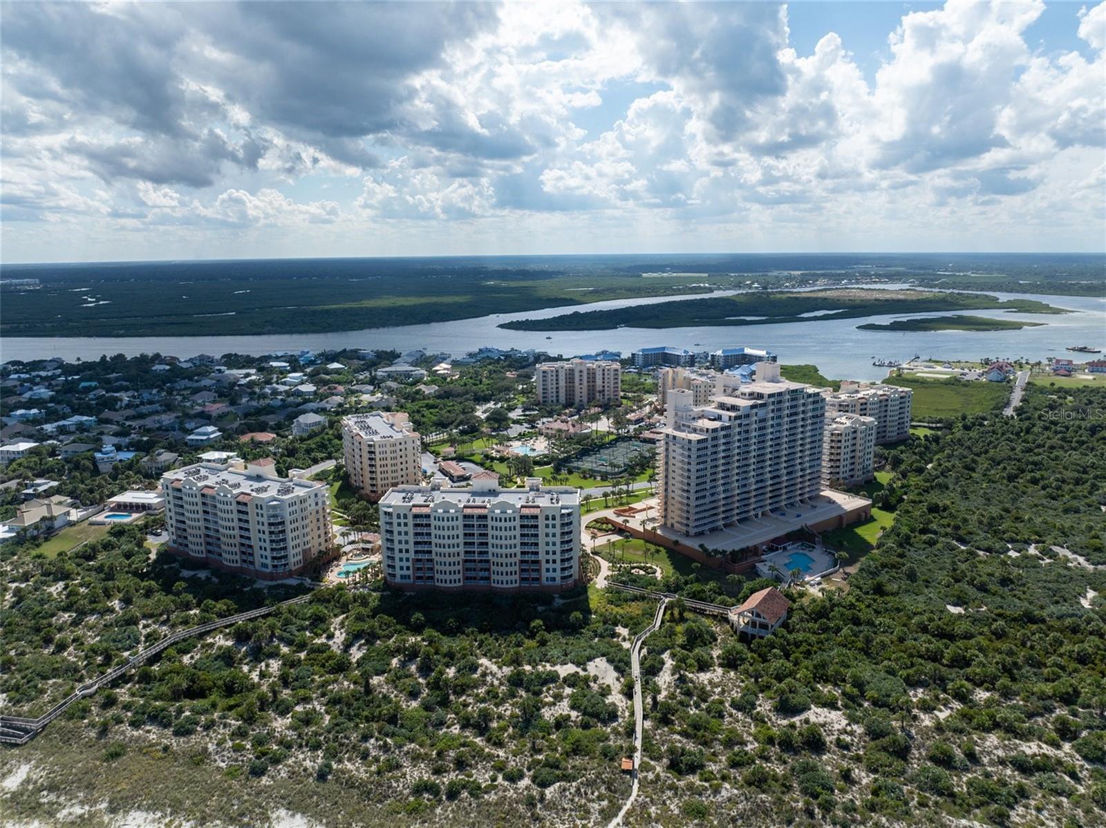 PALMS AT MINORCA PH 01 CONDO - Residential