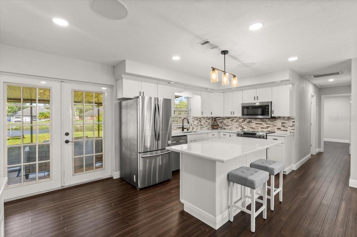 2114 LIME TREE DRIVE