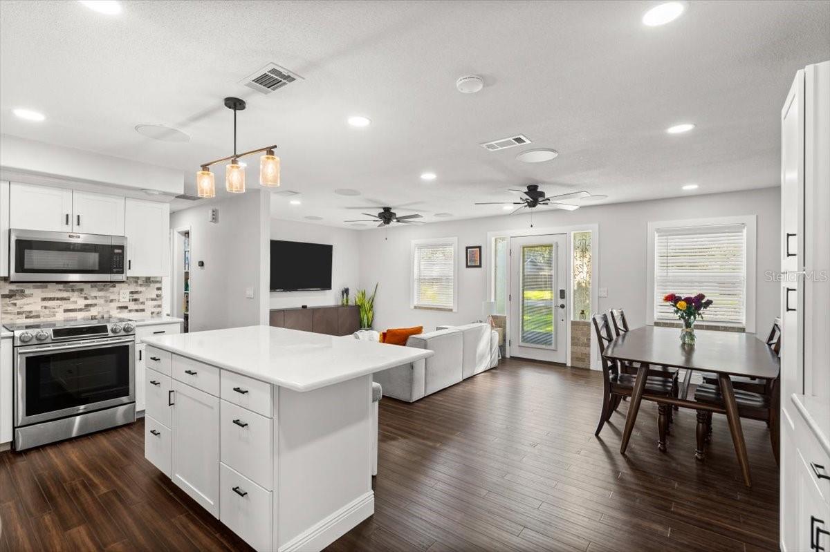 2114 LIME TREE DRIVE