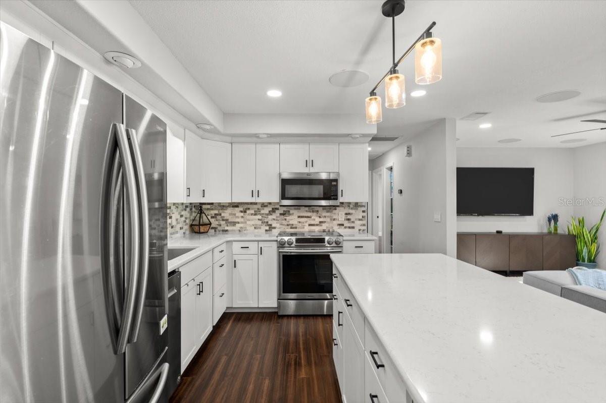 2114 LIME TREE DRIVE