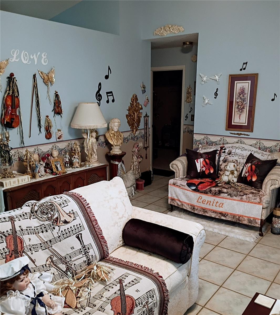 WOODHILLS SUB - Residential