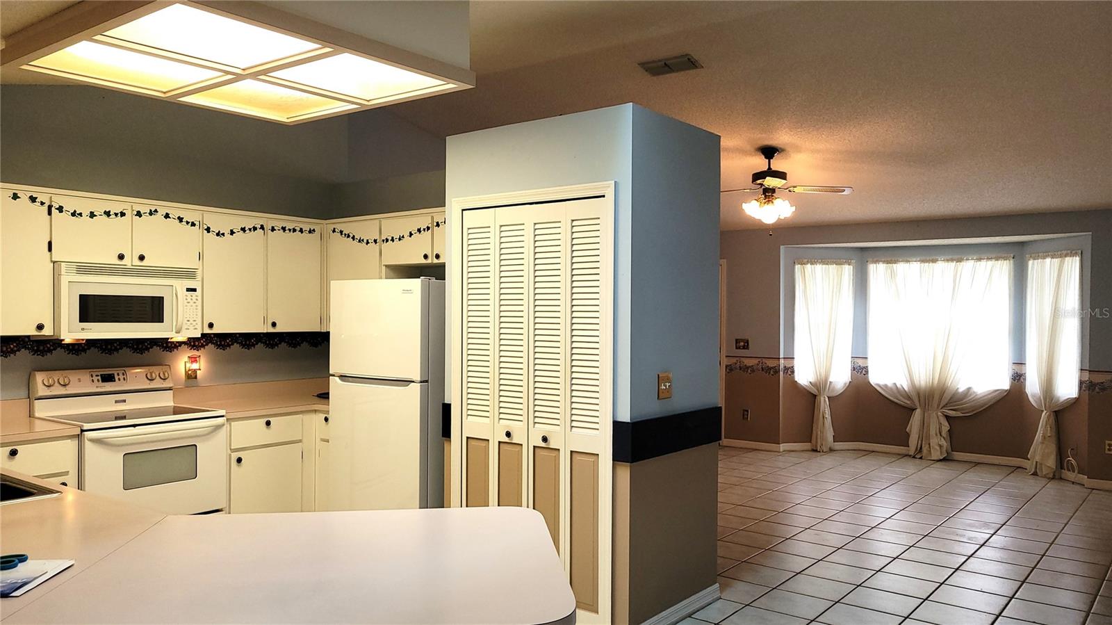 WOODHILLS SUB - Residential